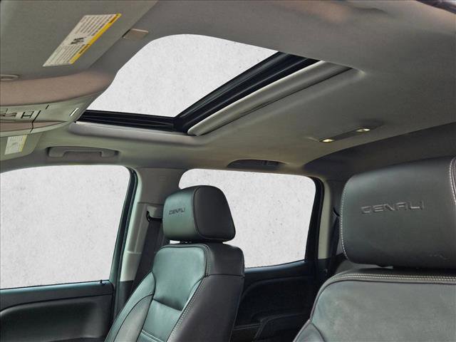 Used 2018 GMC Sierra 1500 Denali w/ Denali Ultimate Package AWD/4WD image 16