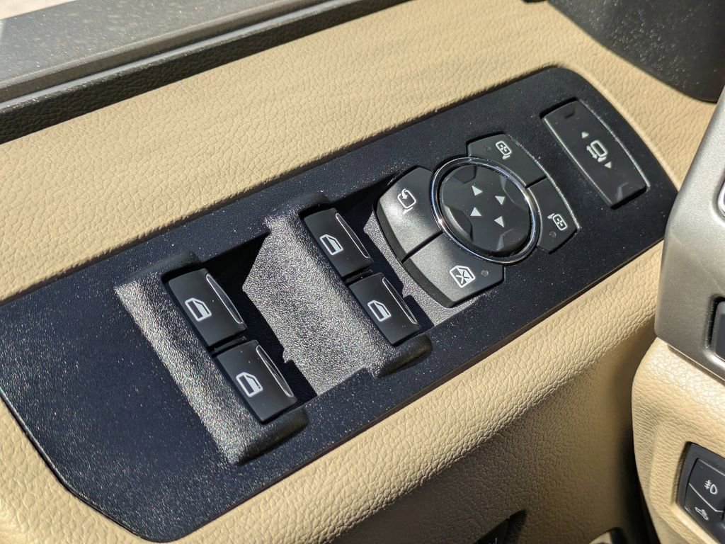 Used 2020 Ford F250 Lariat w/ Chrome Package image 25