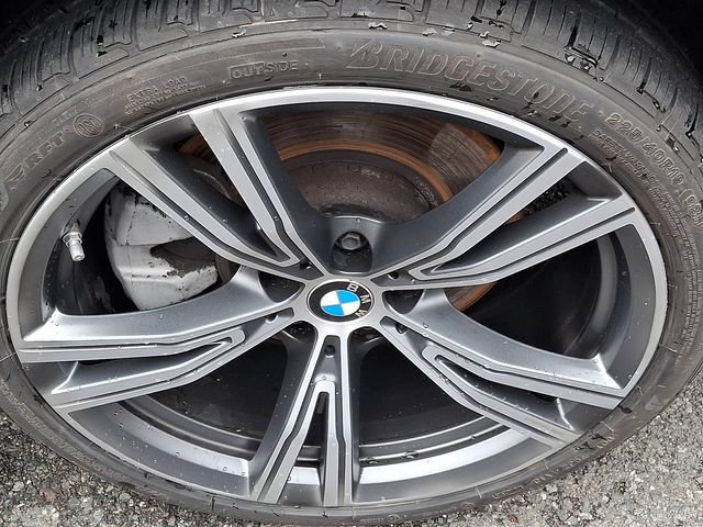 Used 2023 BMW 330i xDrive Sedan w/ Convenience Package AWD/4WD image 8