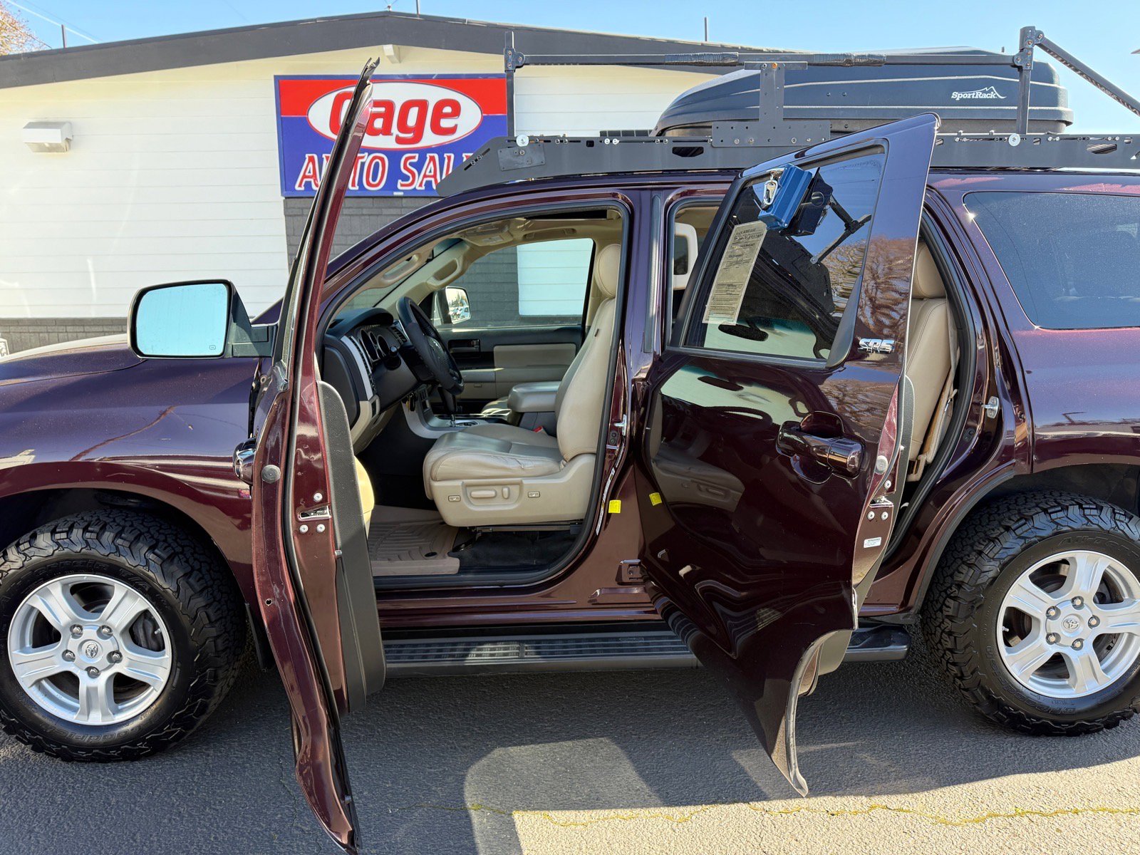 Used 2012 Toyota Sequoia SR5 w/ Premium Pkg image 30
