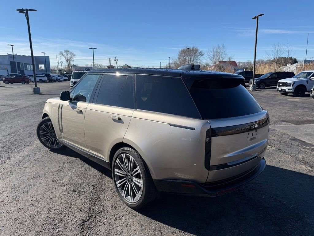 Used 2023 Land Rover Range Rover SE image 5