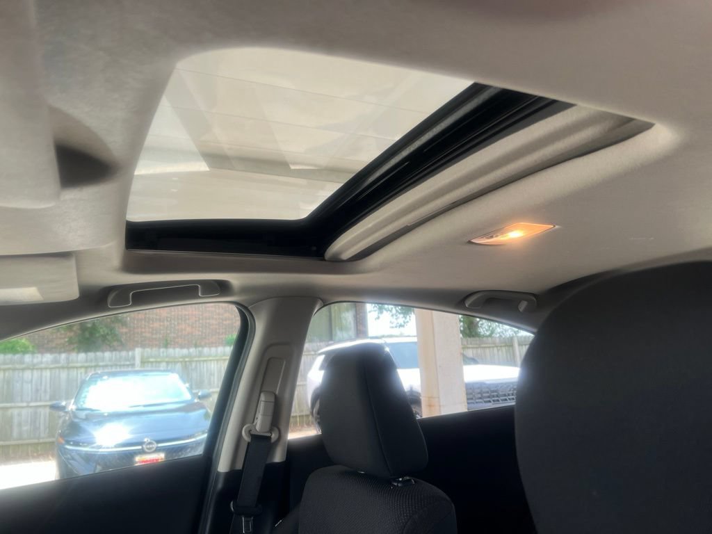 Used 2017 Honda HR-V EX image 8