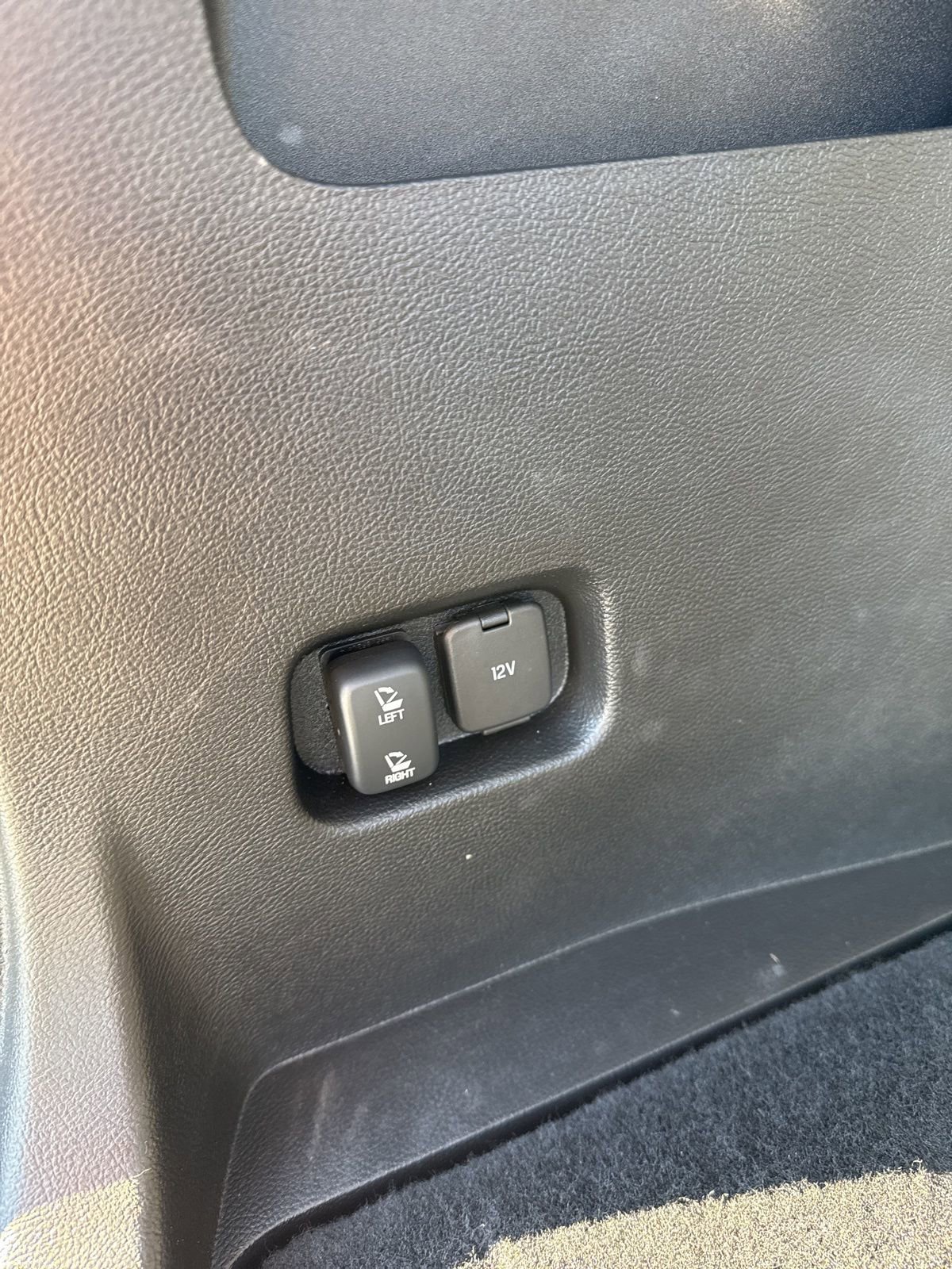 Used 2024 Ford Edge SEL w/ Convenience Package image 11