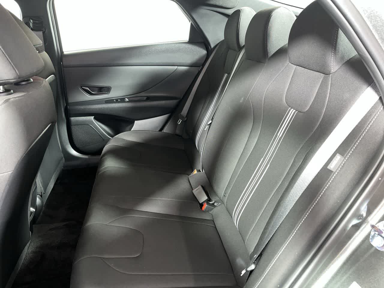 Used 2026 Hyundai Elantra Sport FWD image 27