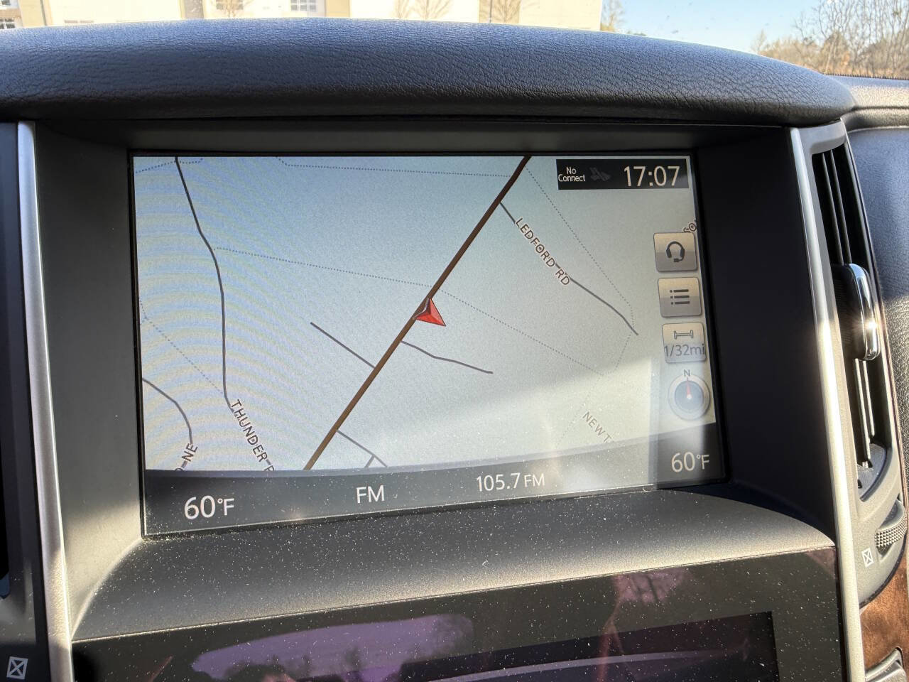 Used 2014 INFINITI Q50 Premium w/ Technology Package image 18