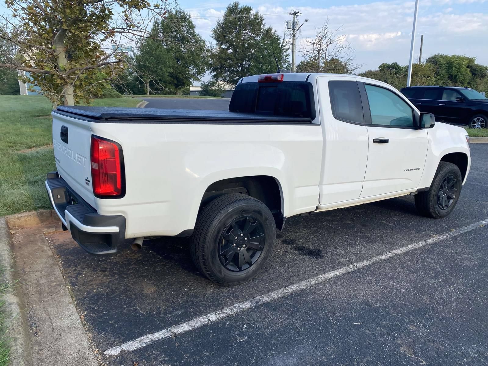 Used 2022 Chevrolet Colorado LT w/ LT Convenience Package RWD image 6