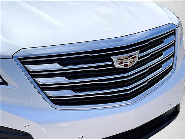 Used 2017 Cadillac XT5 Premium Luxury w/ Driver Assist Package FWD image 27