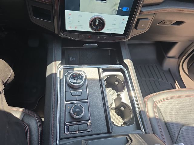 Used 2022 Ford Expedition Limited AWD/4WD image 27