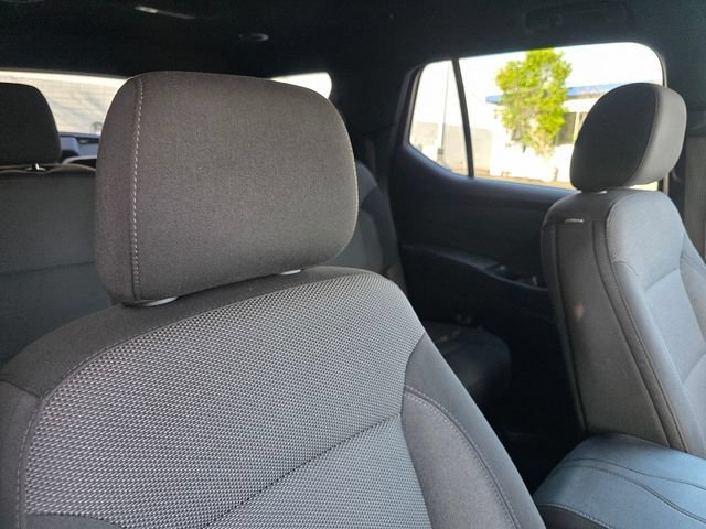Used 2023 Chevrolet Traverse LT FWD image 21