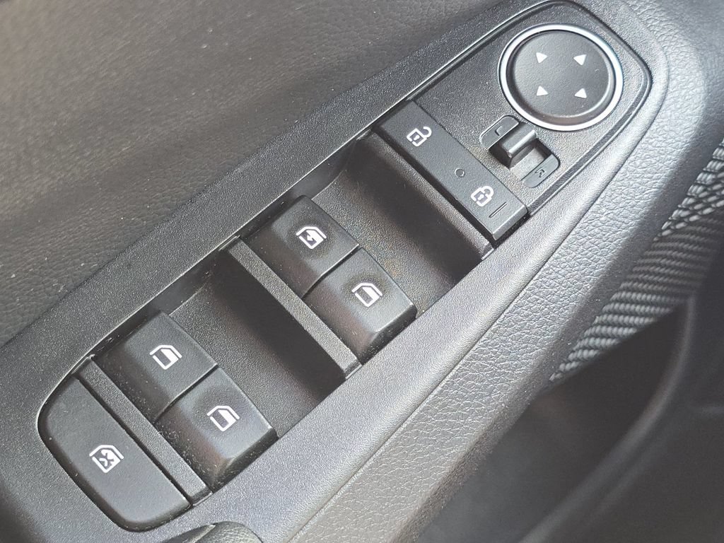 Used 2022 Kia Seltos S AWD/4WD image 26