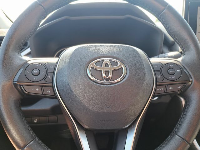Used 2025 Toyota RAV4 XLE w/ Weather Package AWD/4WD image 15