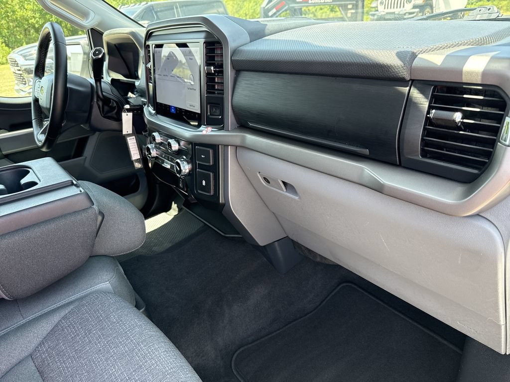 Used 2025 Ford F150 XLT w/ Equipment Group 301A Standard AWD/4WD image 26