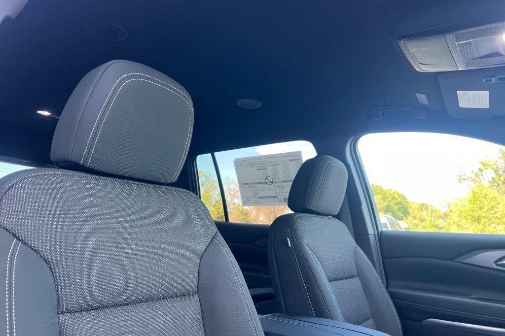 New 2026 Chevrolet Traverse LT w/ Driver Confidence Package image 14