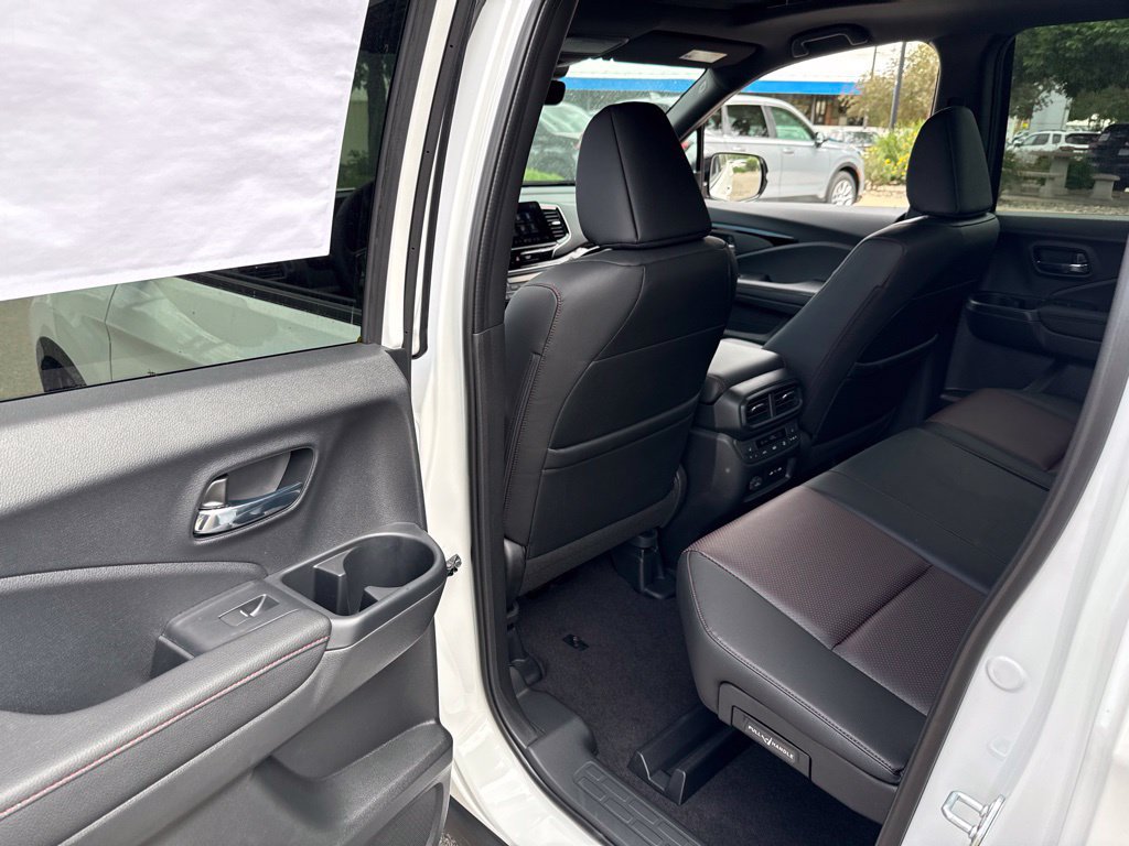 New 2026 Honda Ridgeline Black Edition image 13