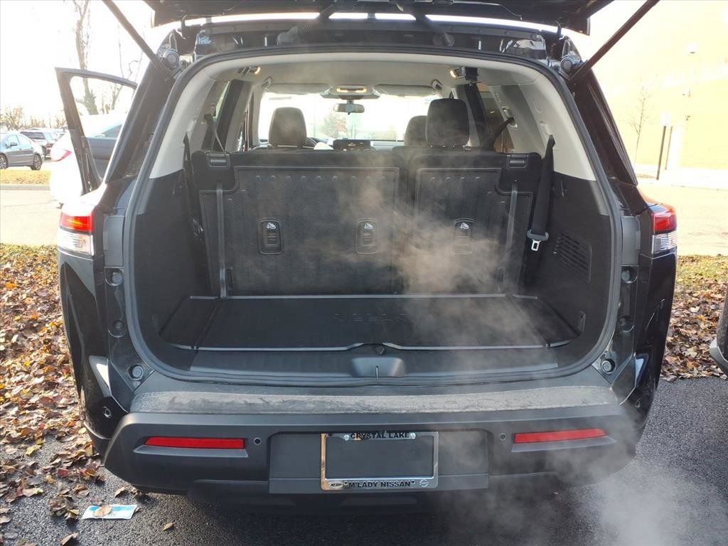 New 2025 Nissan Pathfinder S w/ Cargo Package image 31