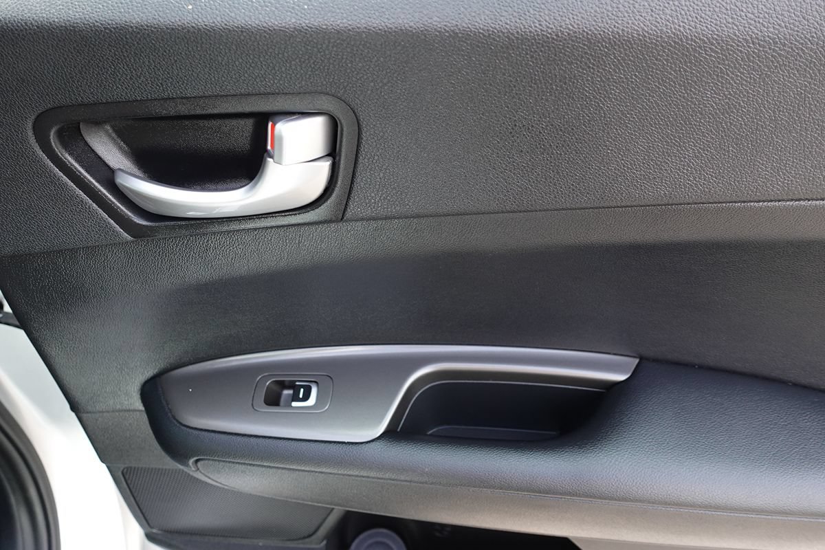 Used 2019 Kia Optima LX FWD image 21