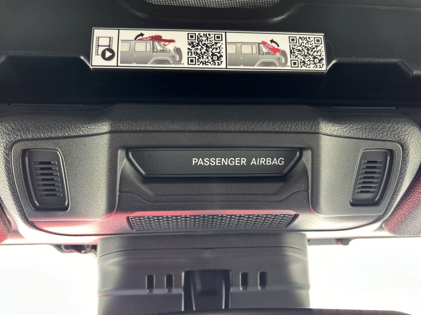 New 2025 Jeep Wrangler Sport S image 46