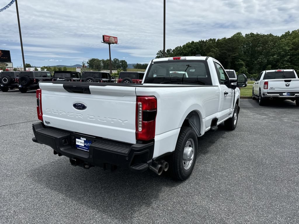 New 2025 Ford F250 XL w/ 360-Degree Camera Package RWD image 8
