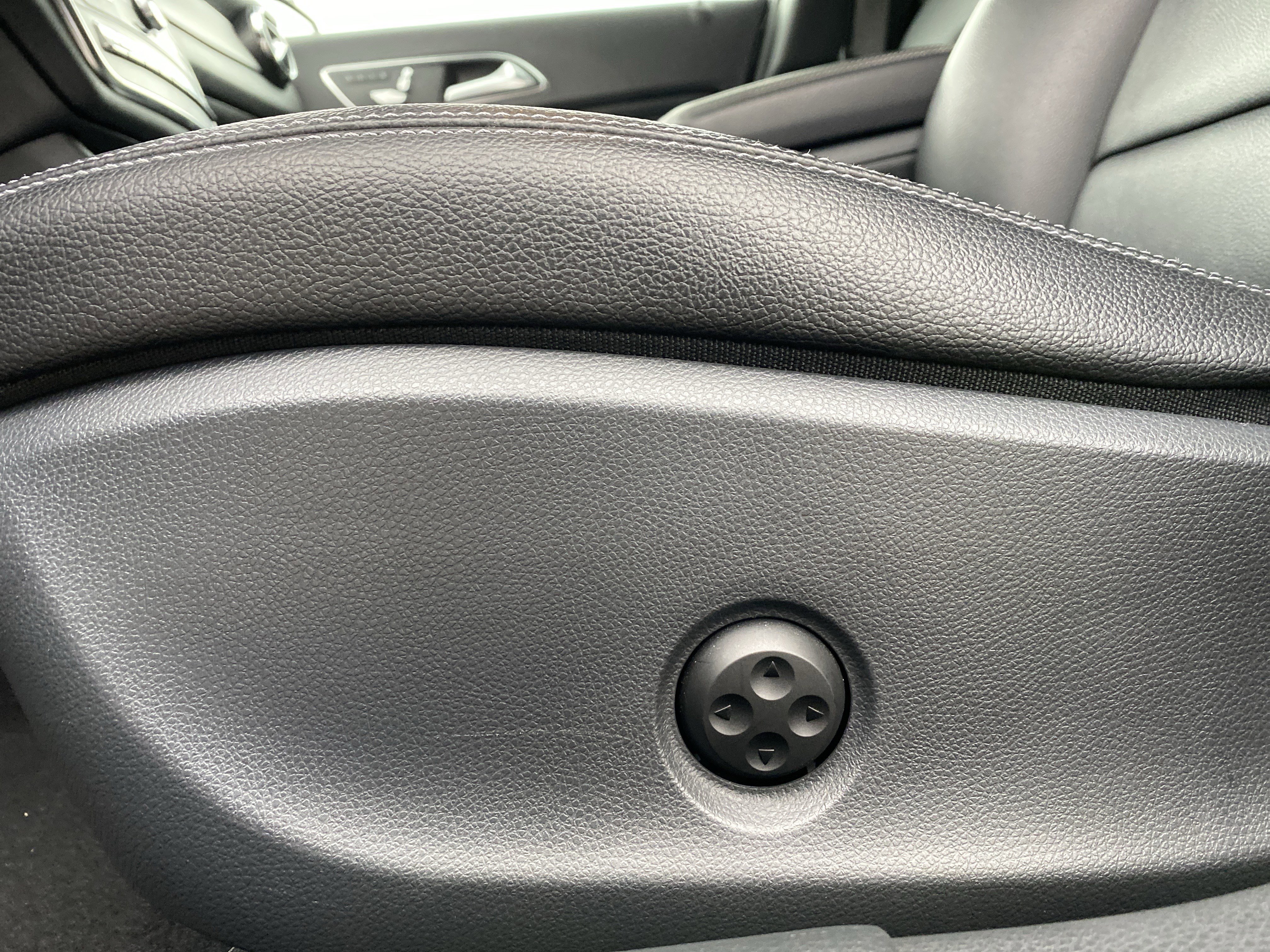 Used 2019 Mercedes-Benz GLA 250 4MATIC image 62