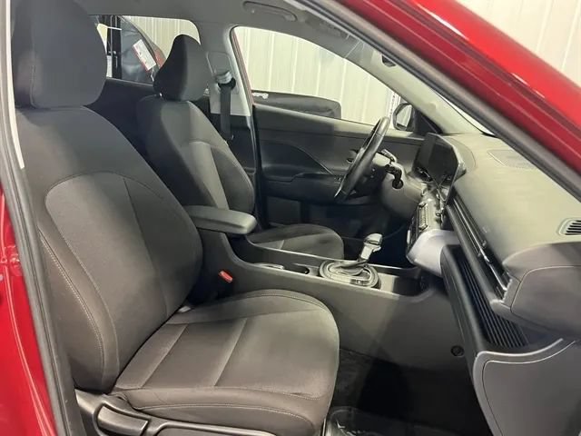 Used 2025 Hyundai Kona SEL AWD/4WD image 26