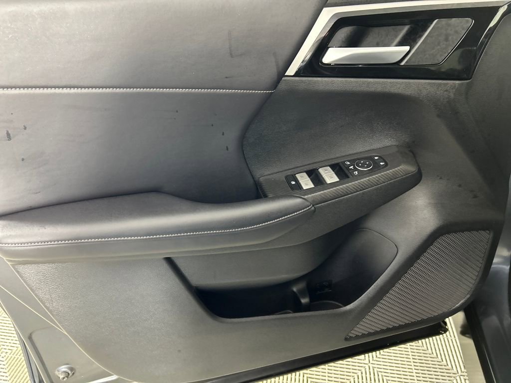 Used 2024 Mitsubishi Outlander SE image 10