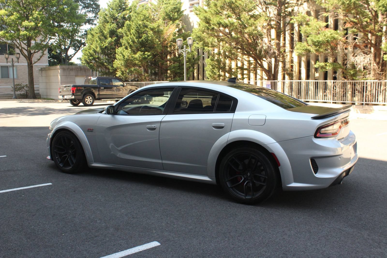 Used 2020 Dodge Charger Scat Pack RWD image 10