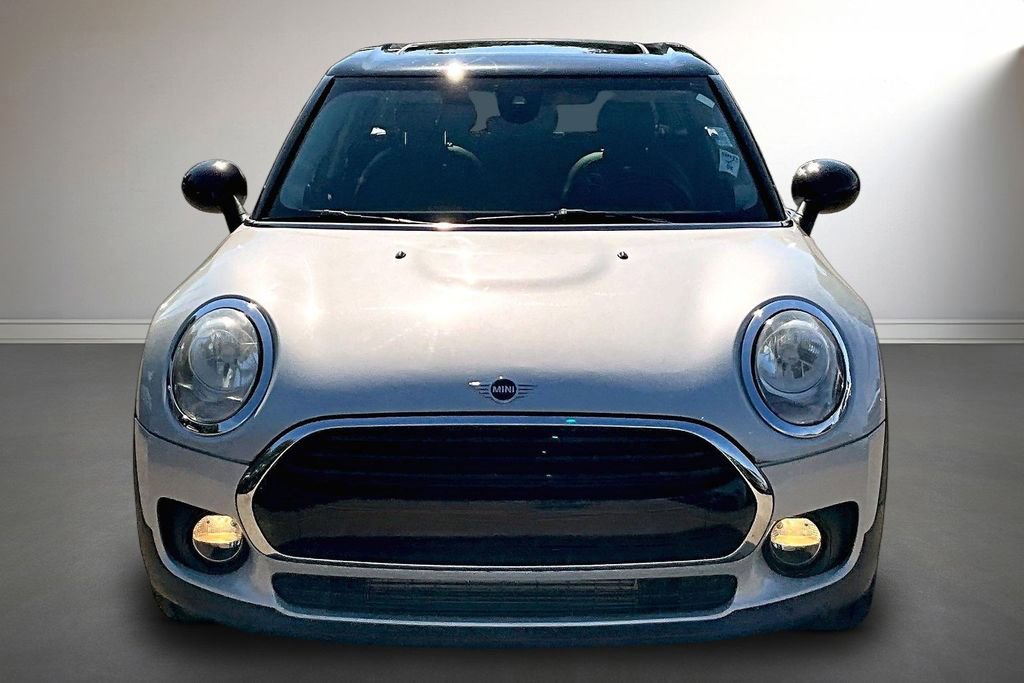 Used 2019 MINI Cooper Clubman ALL4 AWD/4WD image 2