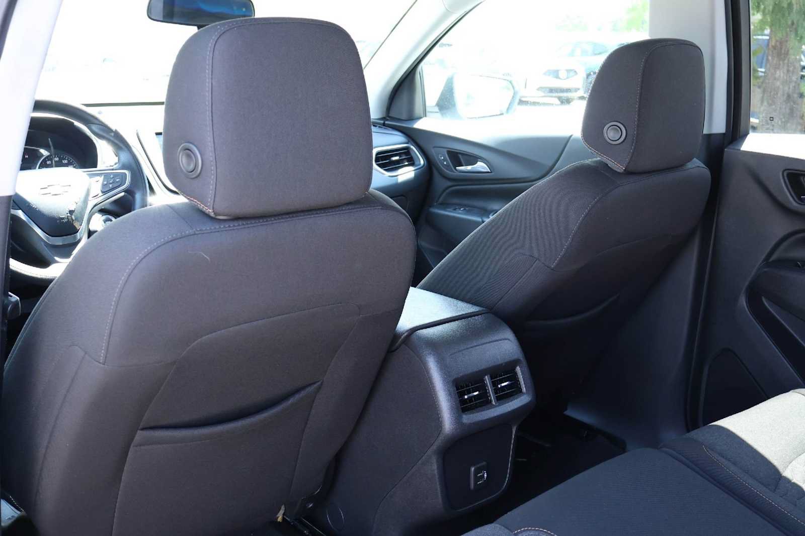 Used 2021 Chevrolet Equinox LT AWD/4WD image 12