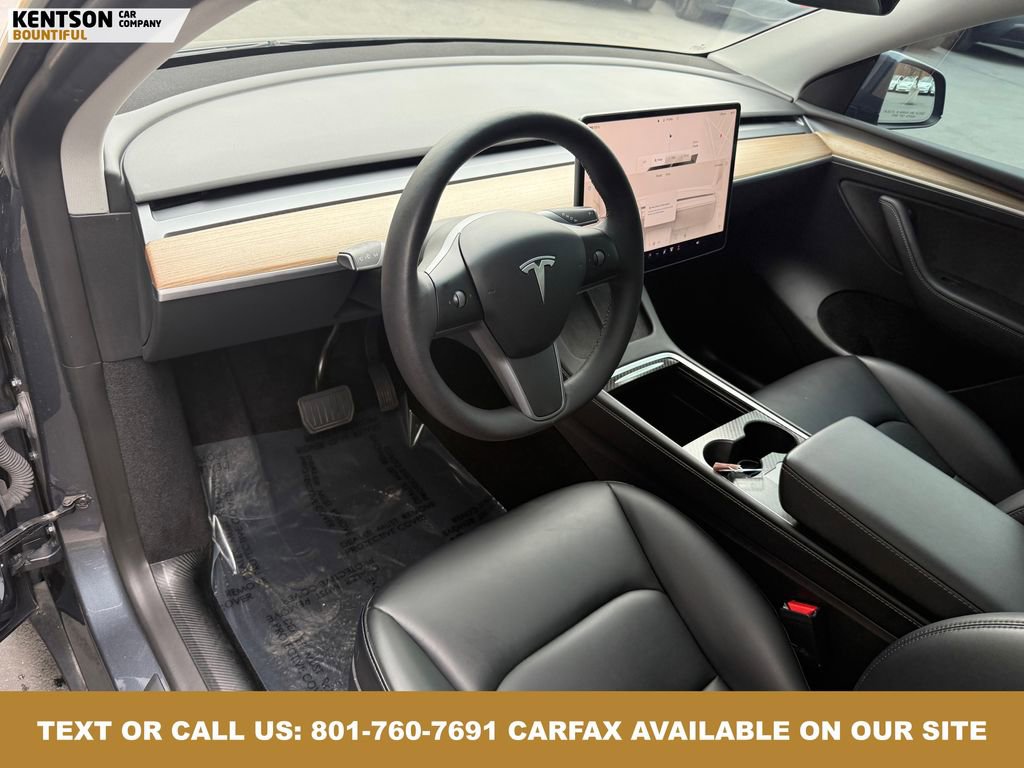 Used 2023 Tesla Model Y Long Range image 30