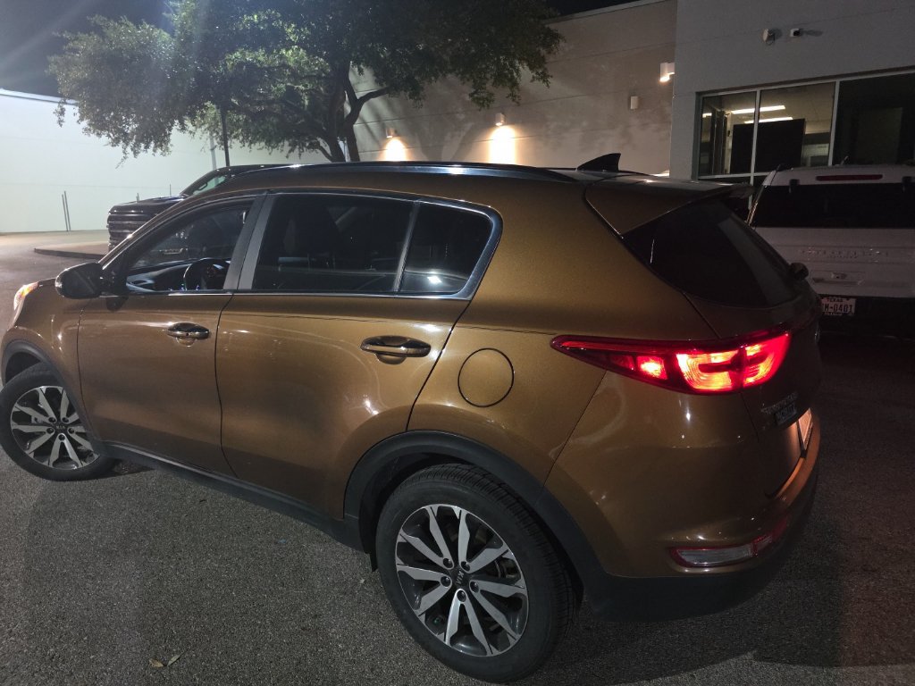 Used 2019 Kia Sportage EX w/ EX Technology Package FWD image 3
