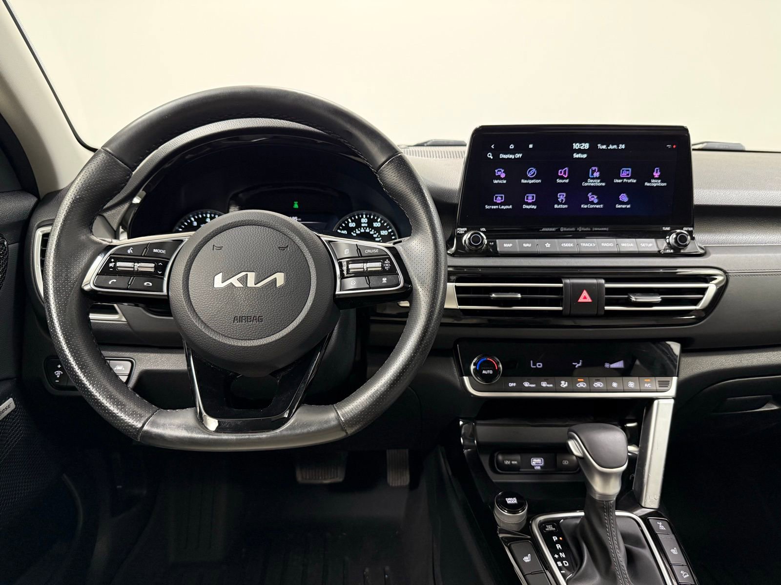 Used 2023 Kia Seltos SX w/ SX Sunroof Package image 22