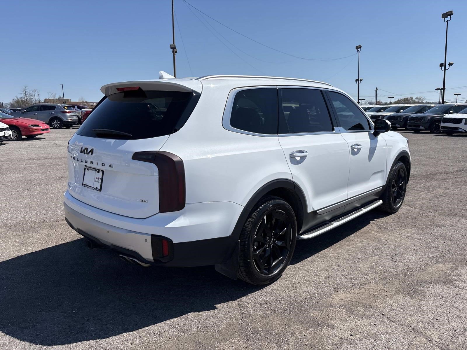Used 2024 Kia Telluride S w/ S Sunroof Package image 7