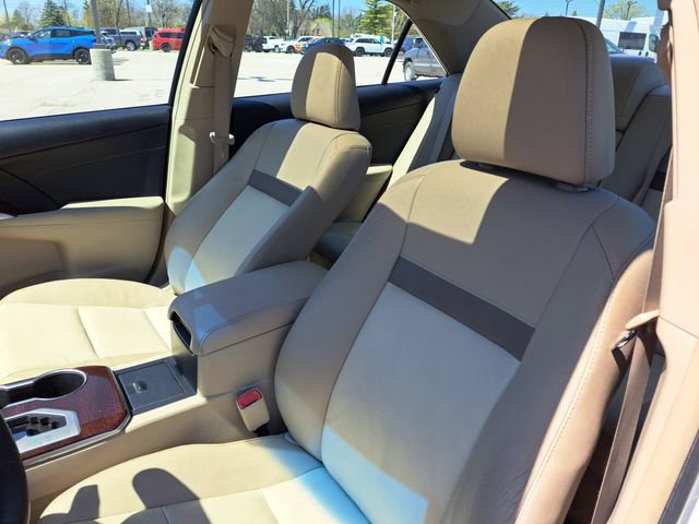 Used 2013 Toyota Camry XLE w/ Leather Pkg FWD image 6