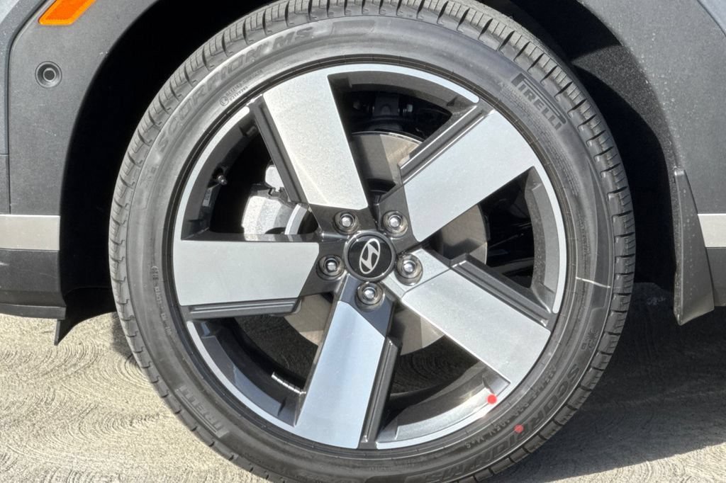 New 2026 Hyundai Santa Fe Limited FWD image 32