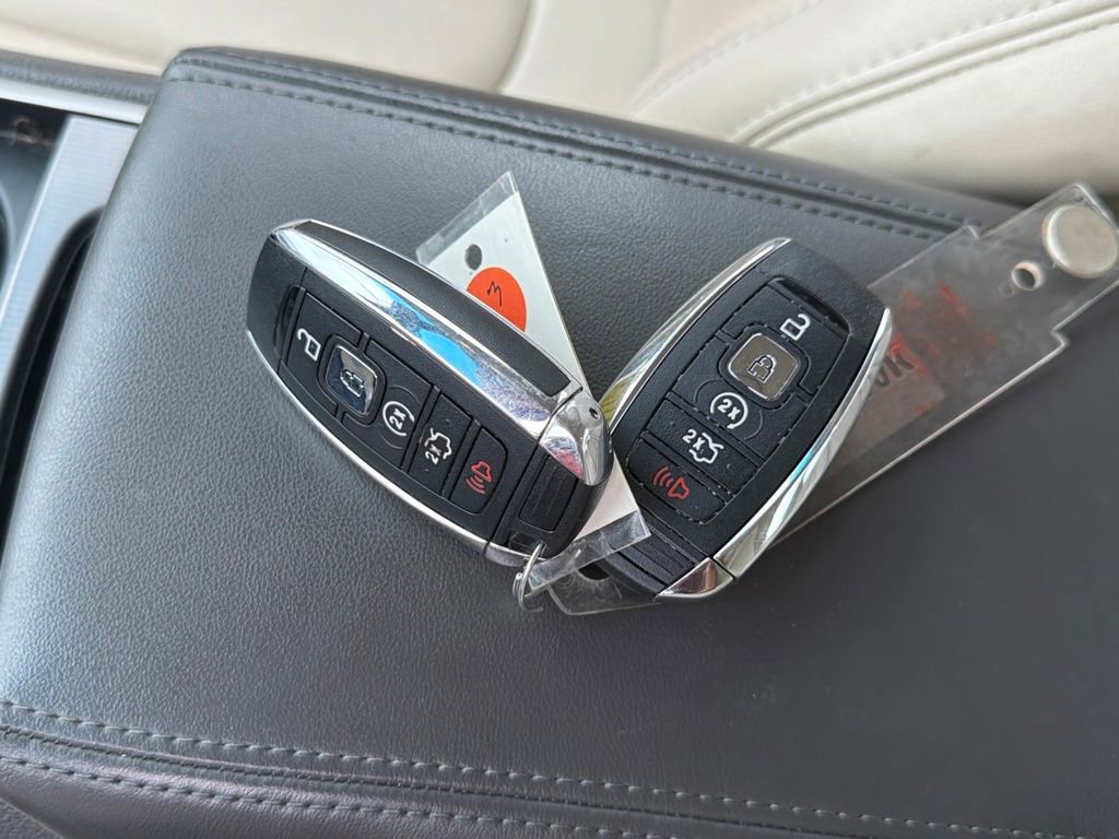 Used 2019 Lincoln MKZ Reserve w/ Reserve Plus Package image 29