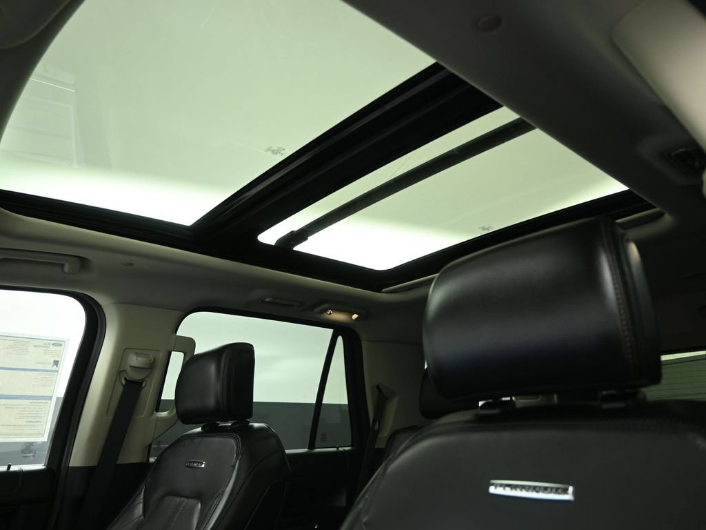 Used 2019 Ford Expedition Platinum RWD image 21