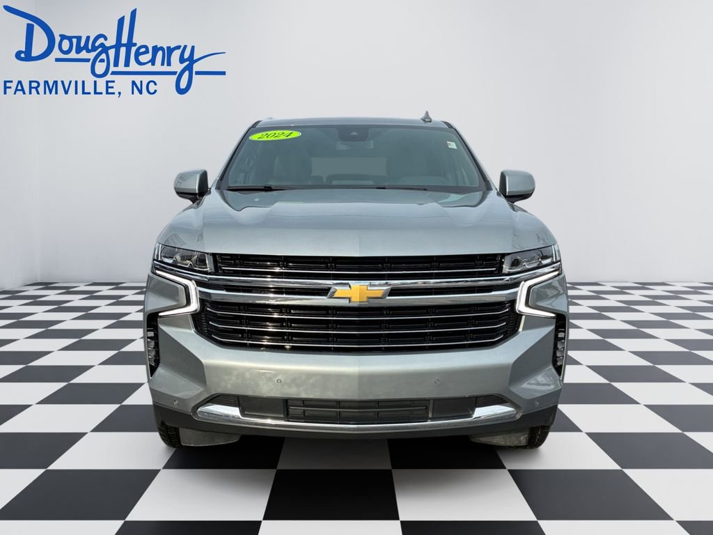 Used 2024 Chevrolet Suburban LT image 8