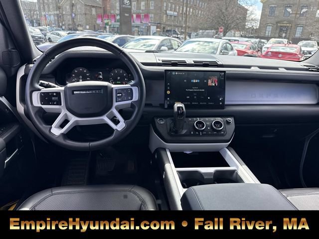 Used 2025 Land Rover Defender 110 S image 13