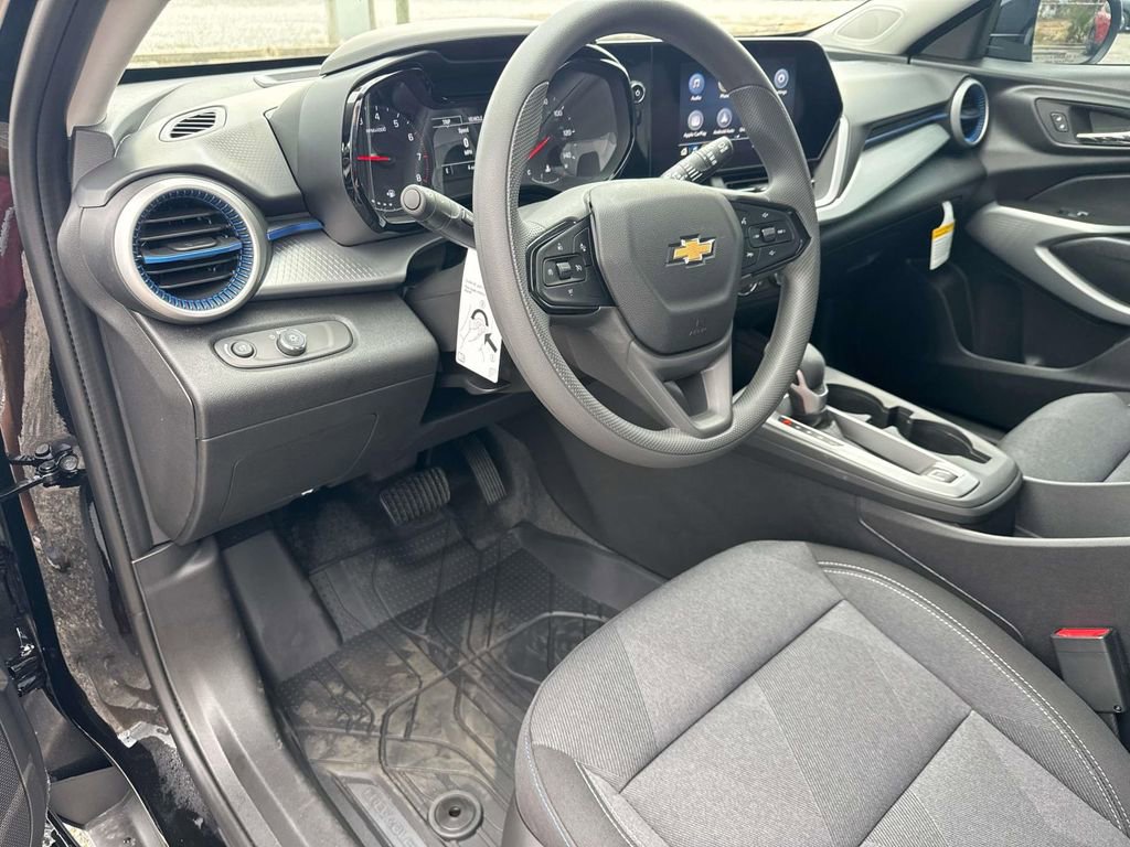 New 2026 Chevrolet Trax LS w/ LS Convenience Package image 17