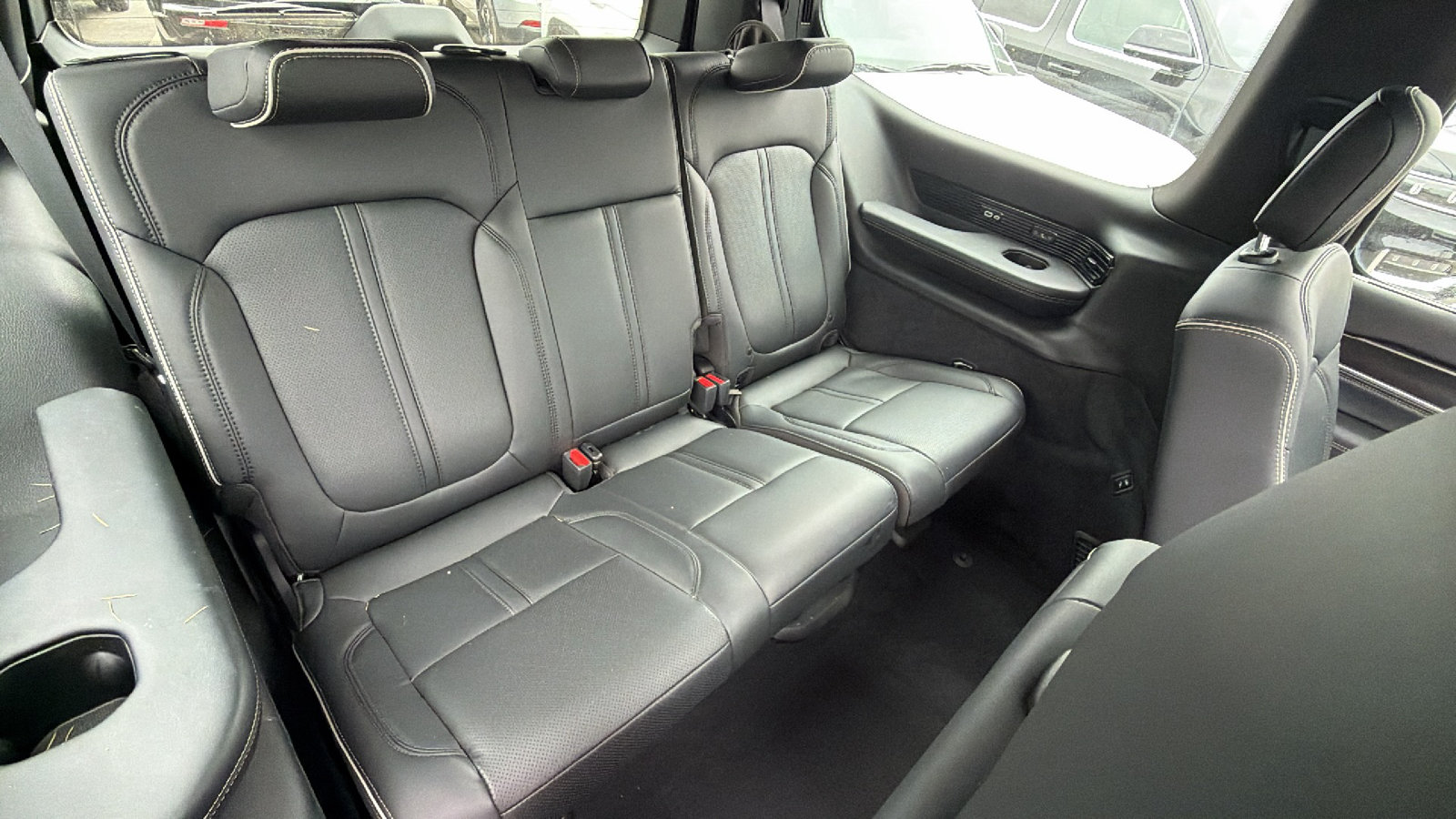 Certified 2025 Jeep Grand Wagoneer Series II Obsidian w/ Quick Order Packagew 28T AWD/4WD image 23