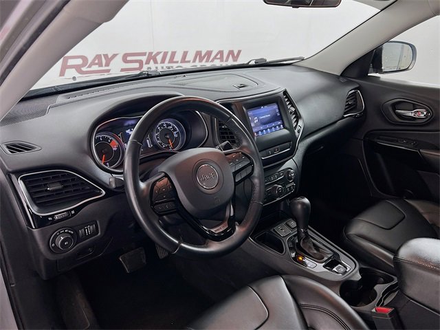 Used 2020 Jeep Cherokee Latitude Plus image 33