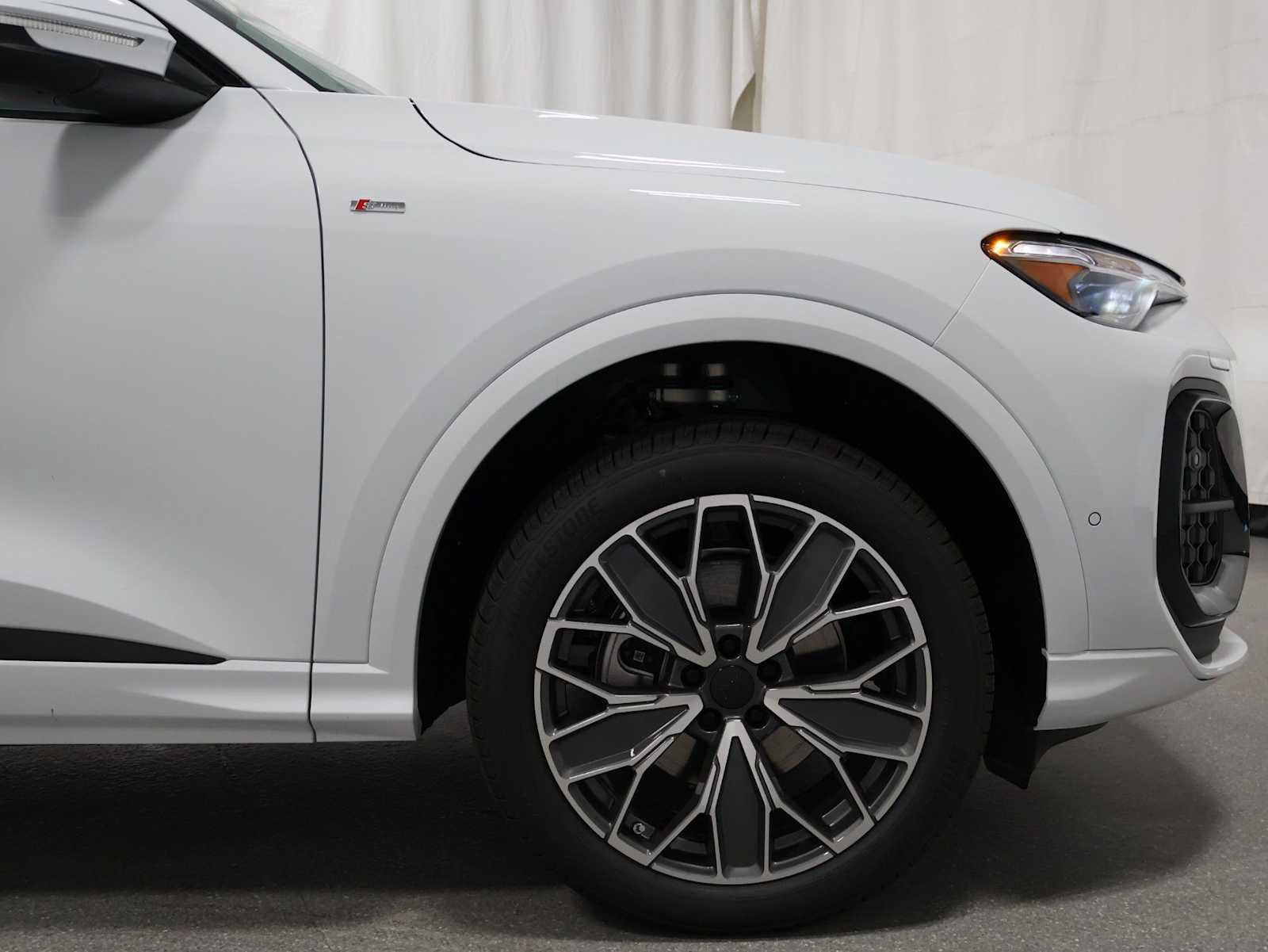 New 2026 Audi Q5 Premium Plus AWD/4WD image 11