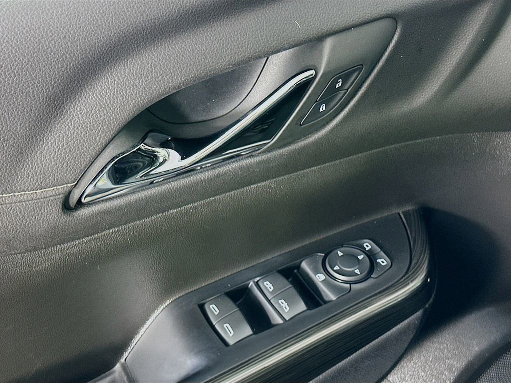 Used 2023 GMC Acadia SLT w/ Trailering Package image 26