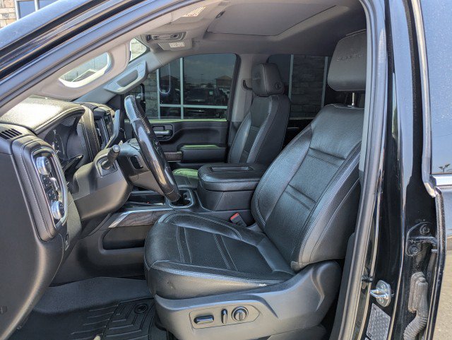 Used 2020 GMC Sierra 2500 Denali w/ Denali Ultimate Package AWD/4WD image 11