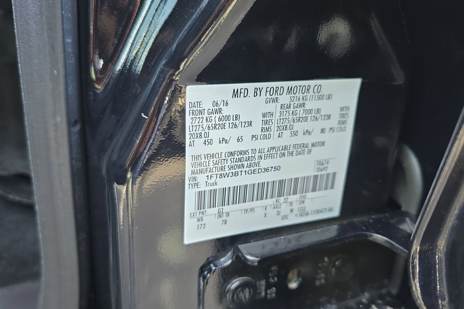 Used 2016 Ford F350 Platinum w/ Snow Plow Prep Package image 38