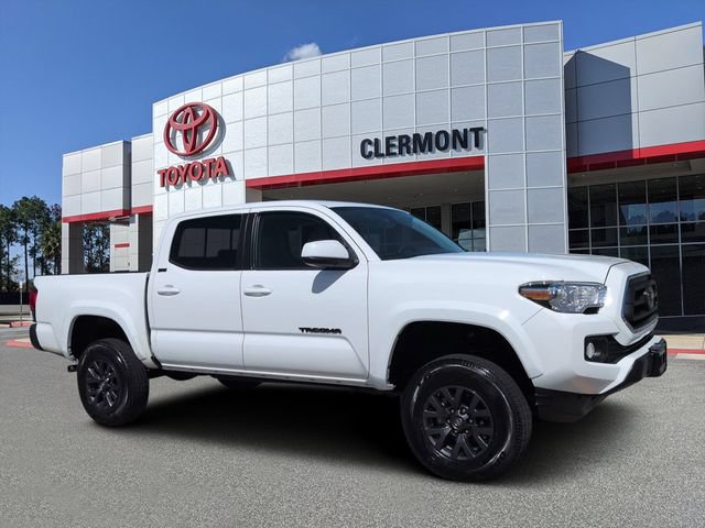 Certified 2022 Toyota Tacoma SR5 AWD/4WD image 1