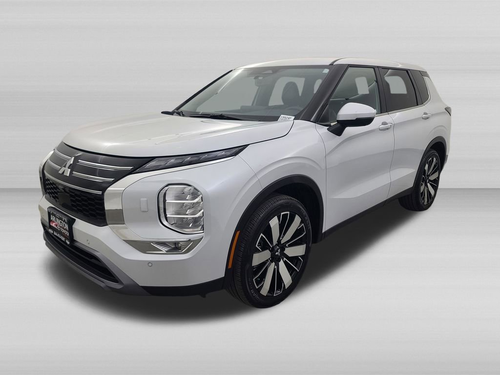 Used 2025 Mitsubishi Outlander SE AWD/4WD image 8