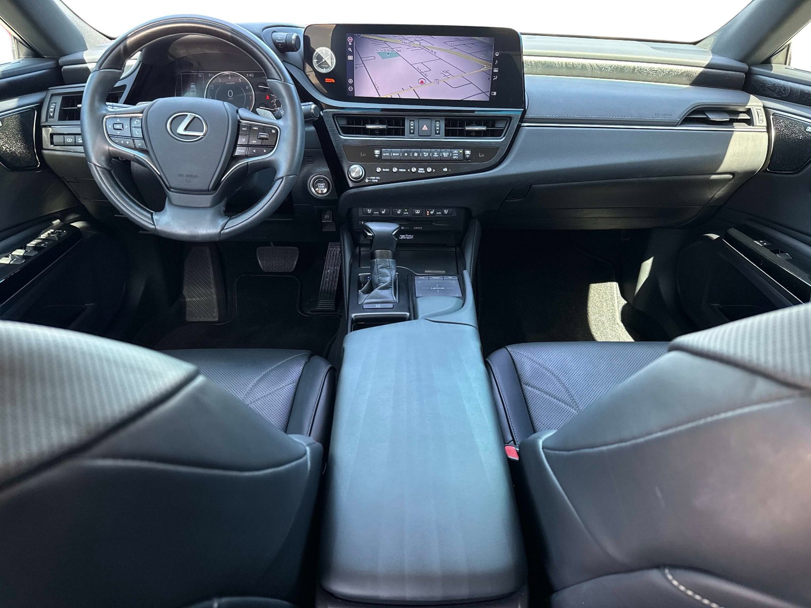 Used 2022 Lexus ES 350 Ultra Luxury w/ Accessory Package 2 image 14