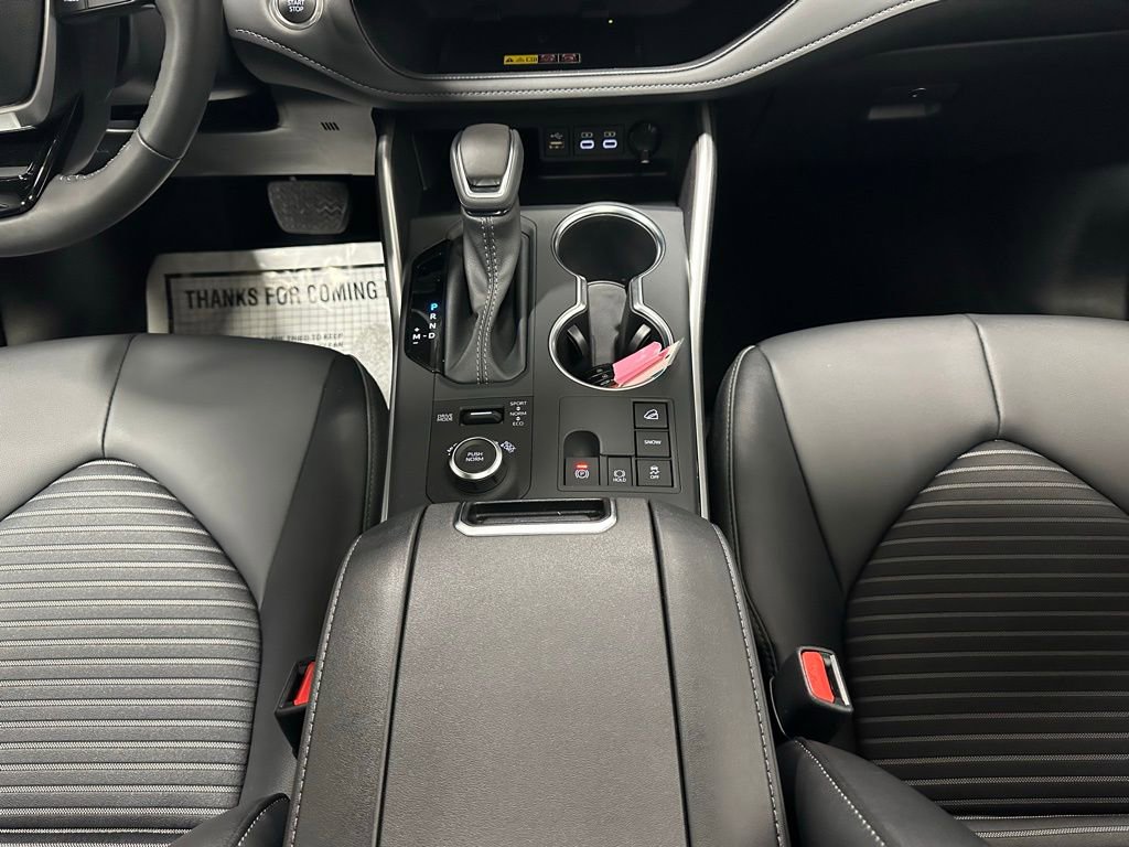 Used 2025 Toyota Highlander XSE image 40