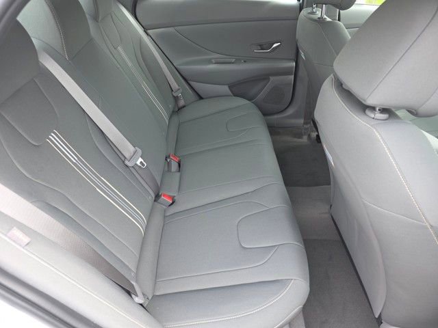 New 2025 Hyundai Elantra Sport image 24